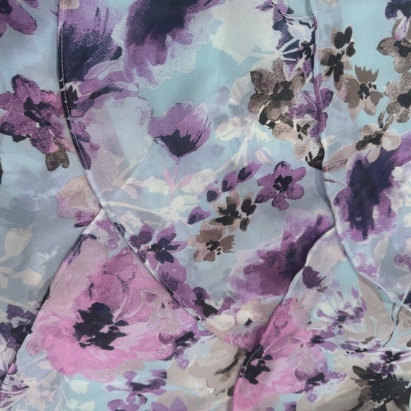 Women’s Laura floral asymmetric tiered dress - Picture 4 of 6